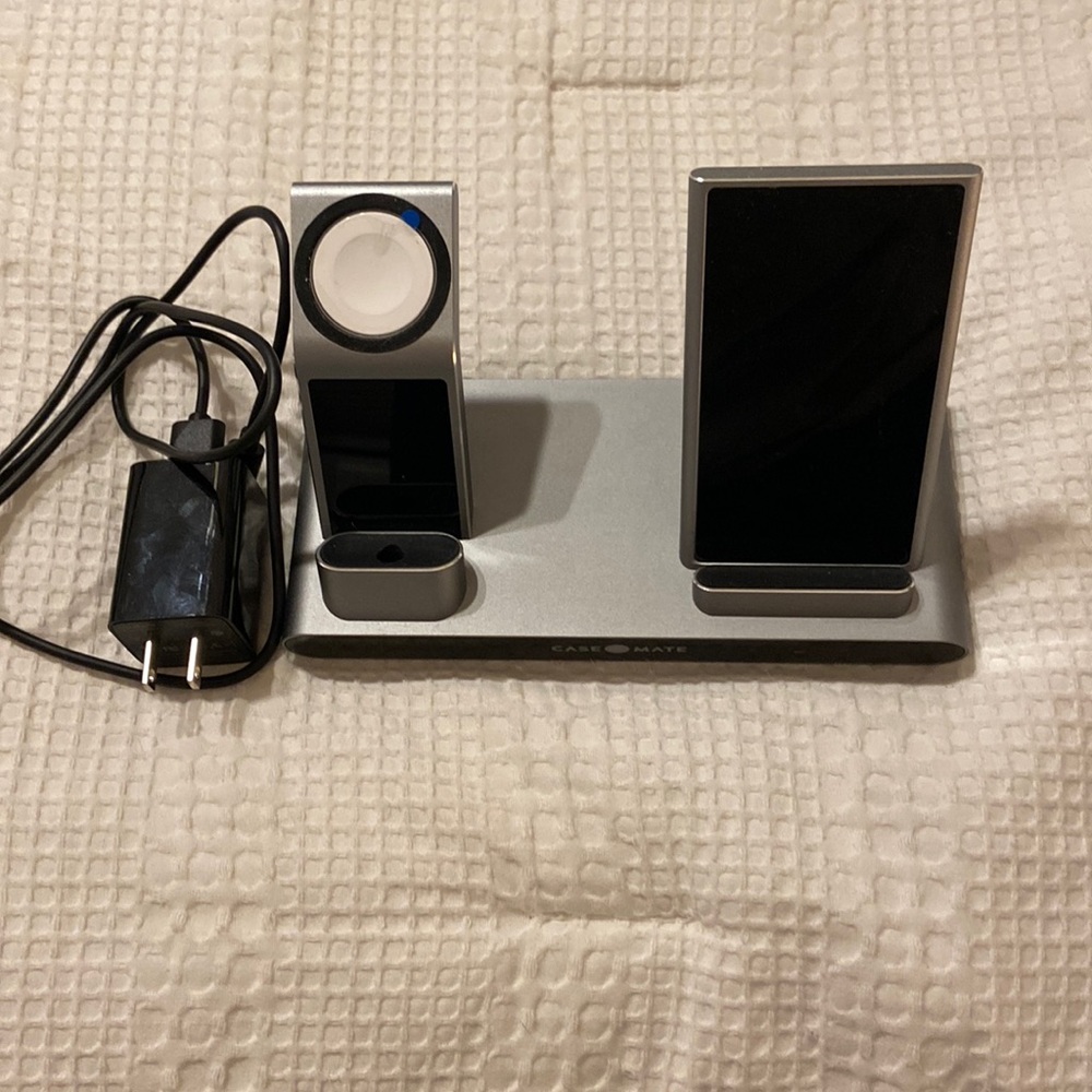 Case Mate Wireless Charging Dock for iPhone, Apple Watch, and AirPods